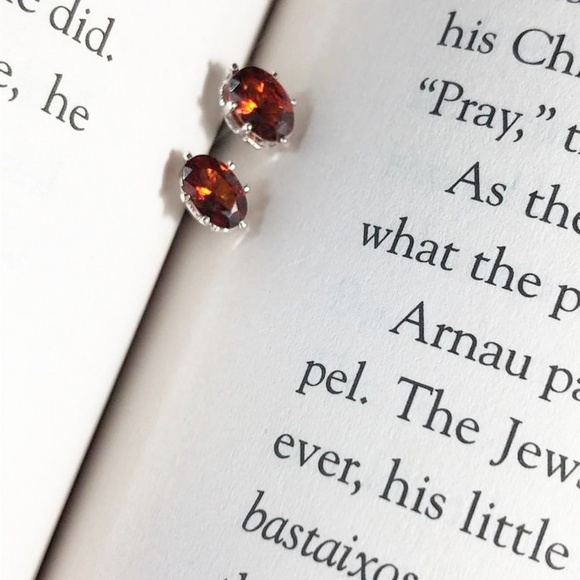 Super tiny Garnet solitaire stud earrings/fall vibes/minimalist - Picture 1 of 4